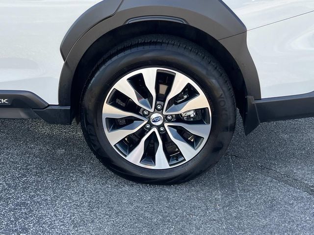 Used 2025 Subaru Outback Touring XT w/ Tech Package 3 AWD/4WD image 15