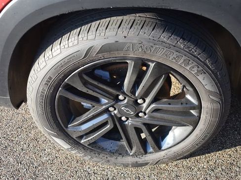 Used 2024 Chevrolet Trax ACTIV w/ Sunroof Package image 13