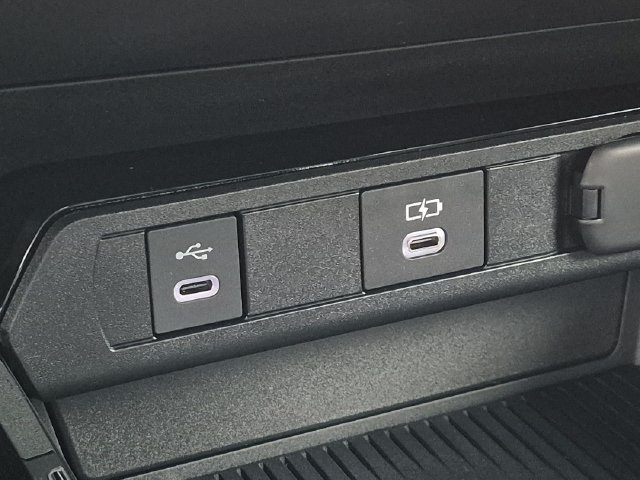 New 2027 Toyota Prius Plug-In Hybrid w/ Limited Premium Package FWD image 23