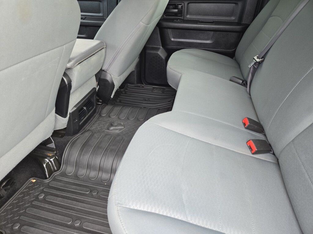 Used 2017 RAM 1500 Express w/ Black Ram 1500 Express Group AWD/4WD image 10