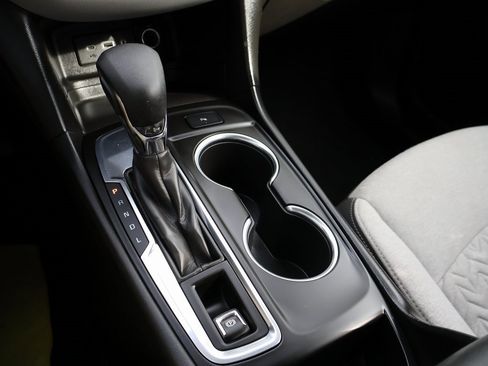 Used 2022 Chevrolet Equinox LT image 39