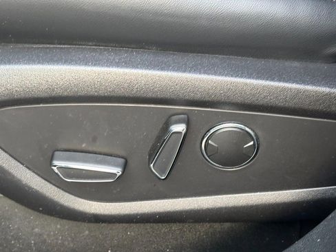 Certified 2022 Lincoln Nautilus Reserve w/ Equipment Group 201A image 15