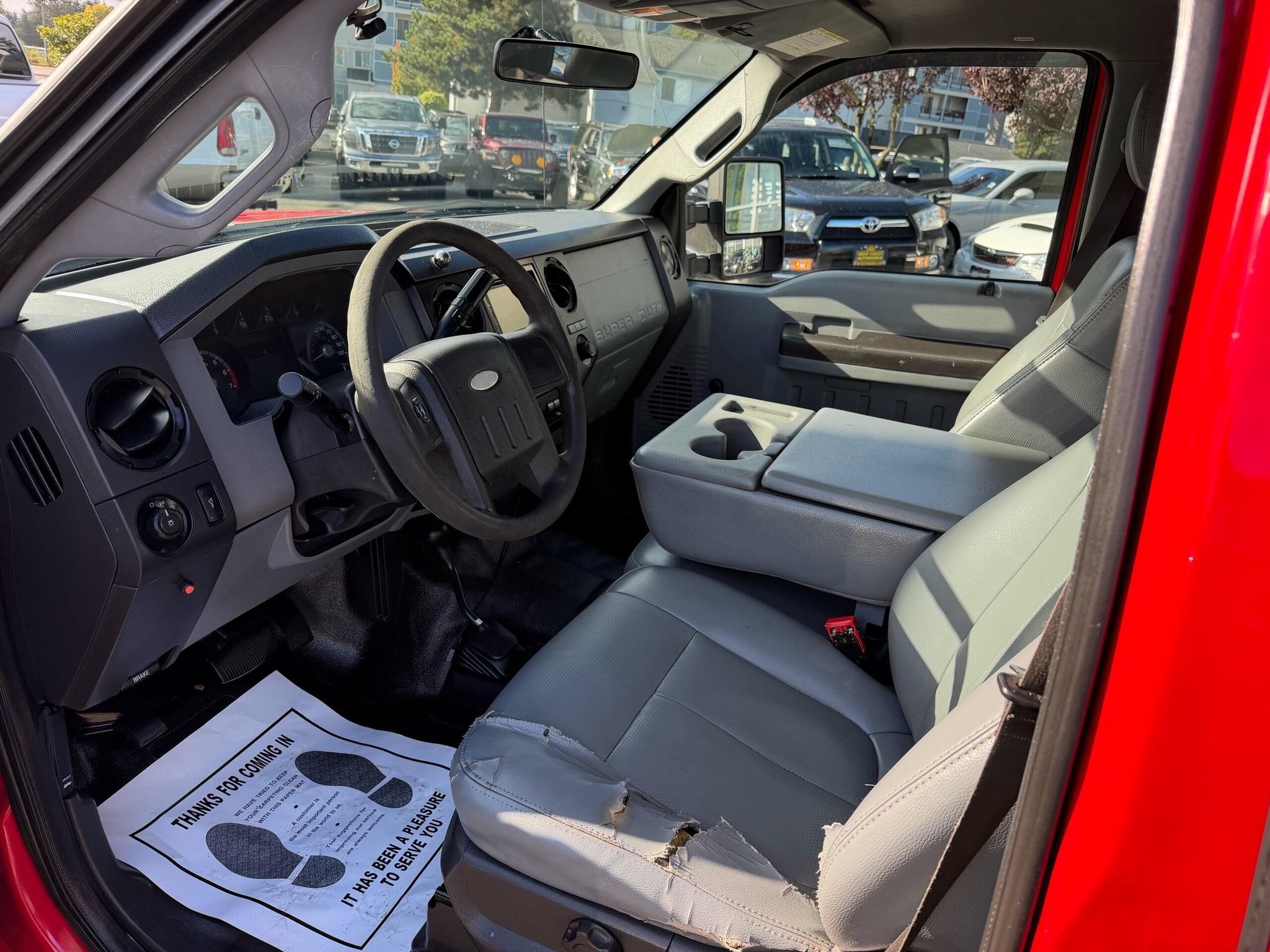Used 2012 Ford F350 XL w/ Heavy Service Suspension Pkg AWD/4WD image 5