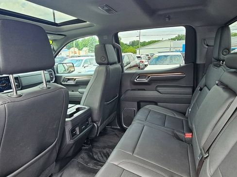Certified 2024 Chevrolet Silverado 1500 LT Trail Boss w/ LT Trail Boss Premium Package AWD/4WD image 23