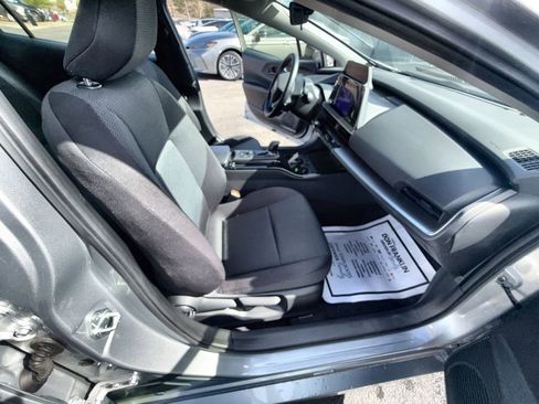 Used 2023 Toyota Prius LE image 11