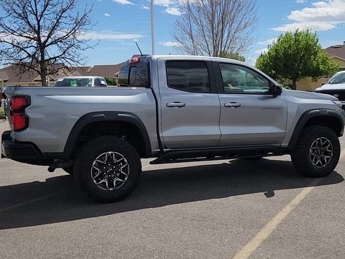 Used 2024 Chevrolet Colorado ZR2 w/ Technology Package AWD/4WD image 13