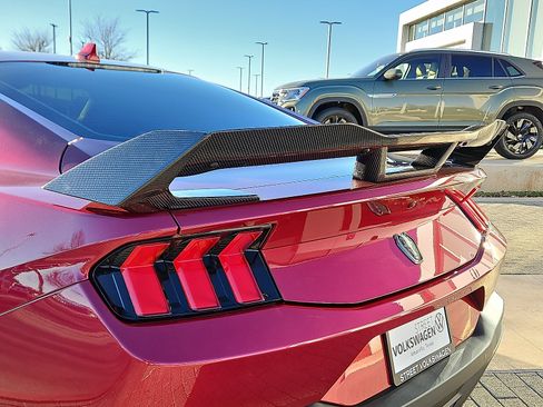 Used 2025 Ford Mustang Dark Horse image 8