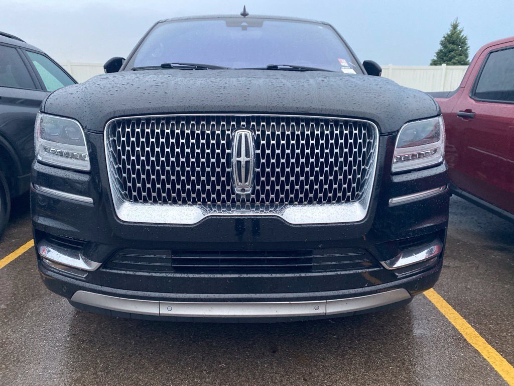 Used 2018 Lincoln Navigator Reserve w/ Technology Package AWD/4WD image 17