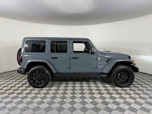 Used 2024 Jeep Wrangler Unlimited Sahara w/ Safety Group AWD/4WD image 4