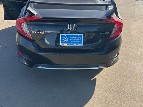 Used 2020 Honda Civic Touring image 5