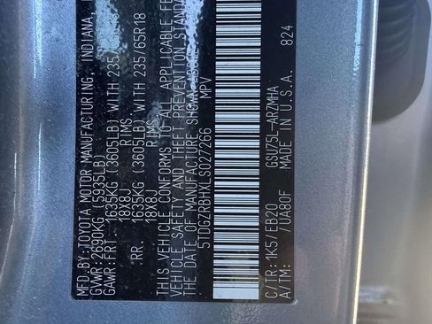 Certified 2020 Toyota Highlander XLE image 10