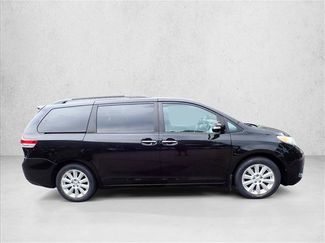 Used 2013 Toyota Sienna Limited w/ Premium Pkg AWD/4WD video 3