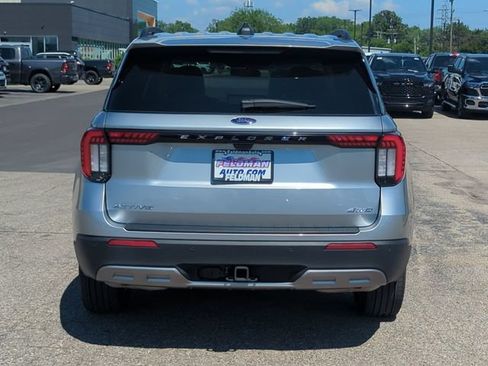 Used 2025 Ford Explorer Active w/ Active Comfort Package AWD/4WD image 4