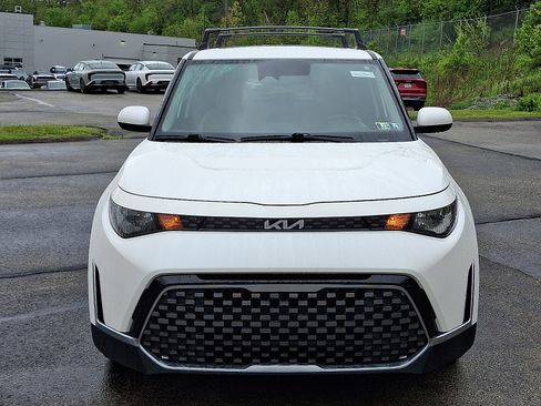 Used 2024 Kia Soul EX w/ Option Group 015 FWD image 2