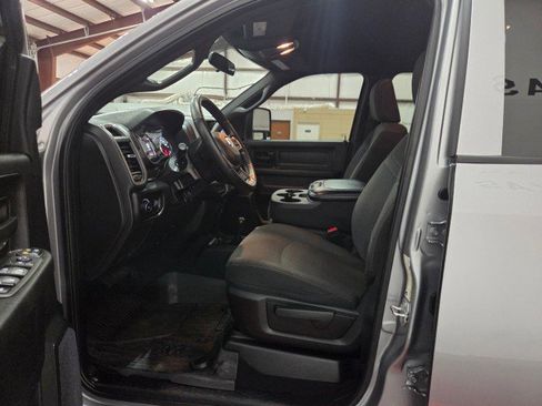 Used 2024 RAM 3500 Tradesman w/ Chrome Appearance Group image 64