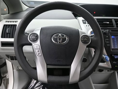 Used 2014 Toyota Prius V Three FWD image 11