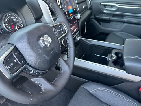 New 2026 RAM 1500 4x4 Crew Cab image 9