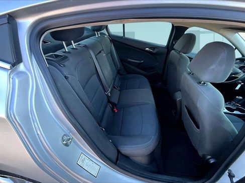 Used 2018 Chevrolet Cruze LT image 21