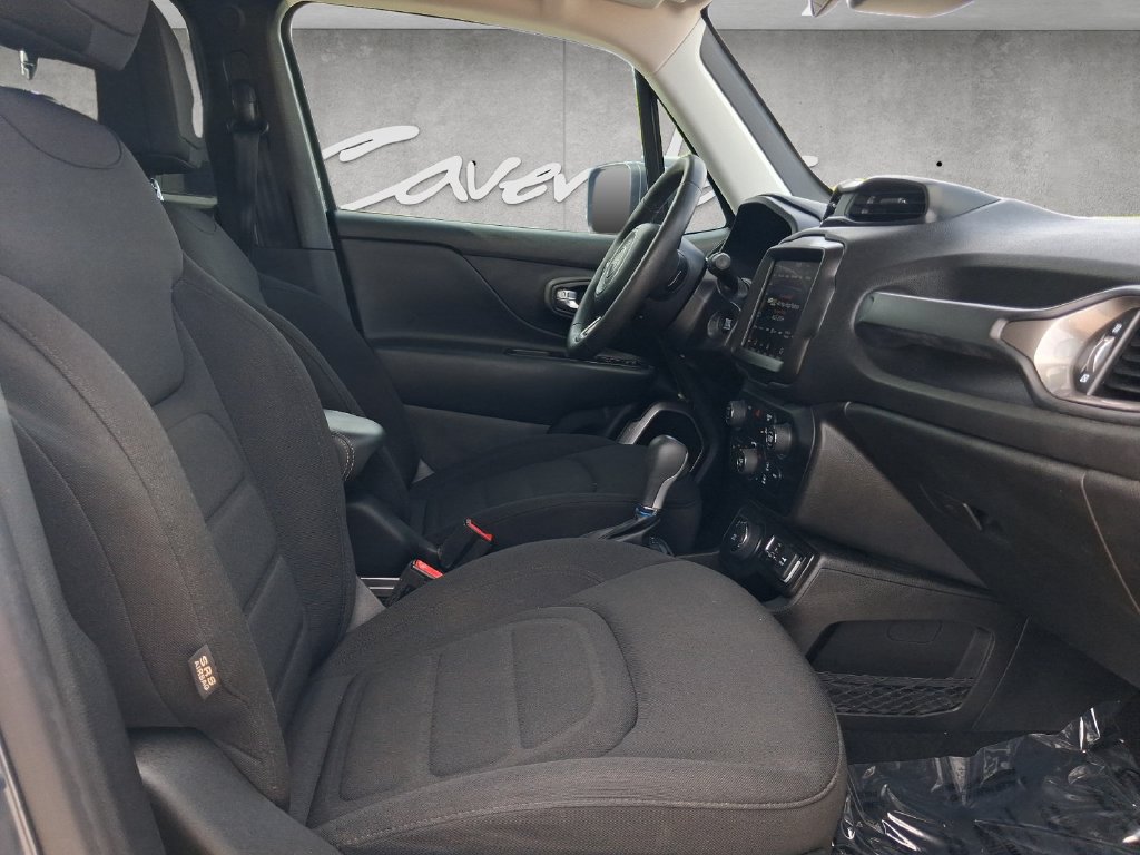 Used 2022 Jeep Renegade Latitude AWD/4WD image 24