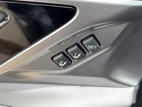 Used 2024 Subaru Legacy Limited AWD/4WD image 21