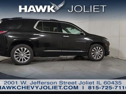 Used 2022 Chevrolet Traverse Premier w/ LPO, Floor Liner Package AWD/4WD image 9