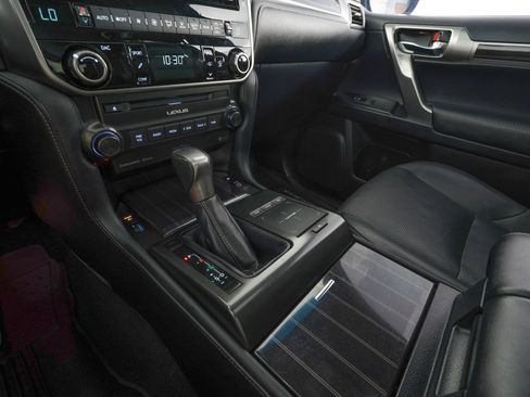 Used 2023 Lexus GX 460 Luxury w/ Sport Design Package AWD/4WD image 21