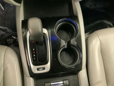 Used 2018 Honda Ridgeline RTL-E image 16