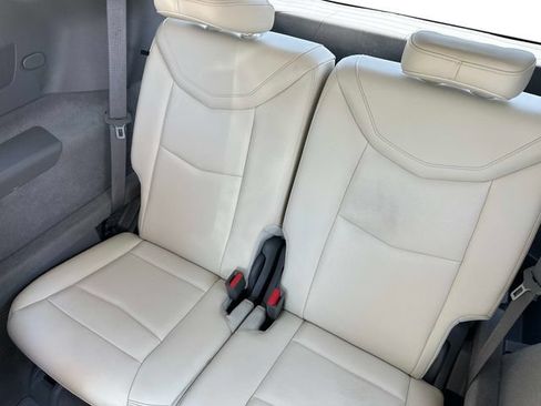 Used 2020 Cadillac XT6 Premium Luxury AWD/4WD image 12