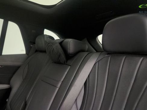 Used 2023 Mercedes-Benz EQS 580 4MATIC SUV image 44