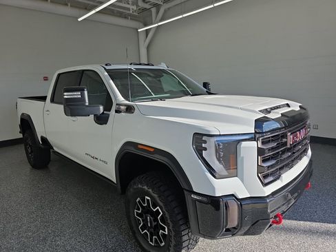 Used 2024 GMC Sierra 2500 AT4X image 7
