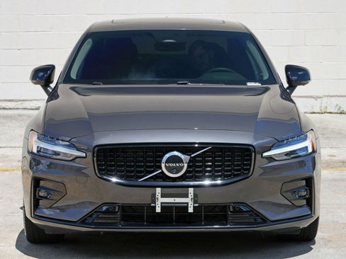 Used 2024 Volvo S60 B5 Plus w/ Climate Package FWD image 46