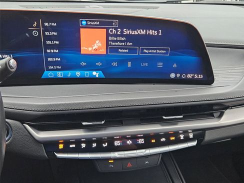 Used 2024 Cadillac XT4 Premium Luxury FWD image 15