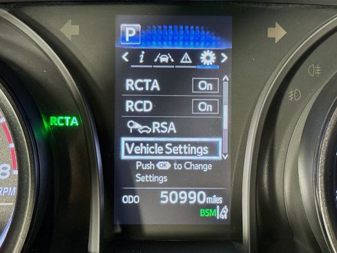 Used 2021 Toyota Camry SE w/ Convenience Package FWD image 15