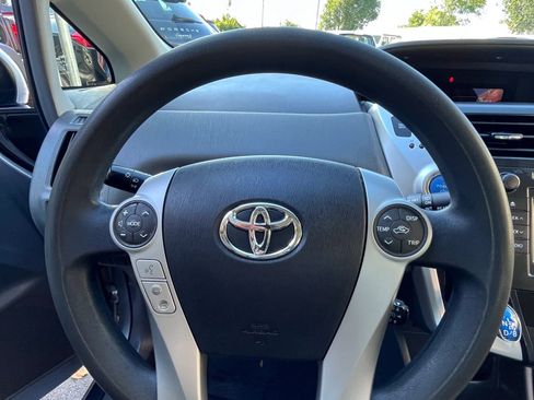 Used 2012 Toyota Prius V Three FWD image 20