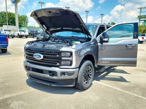 Used 2026 Ford F350 4x4 Crew Cab Super Duty image 12