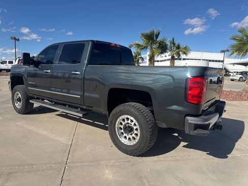 Used 2019 Chevrolet Silverado 2500 LTZ w/ Duramax Plus Package image 3