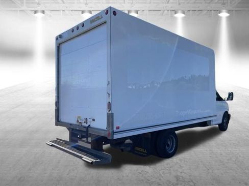Used 2019 Chevrolet Express 3500 Extended RWD image 6