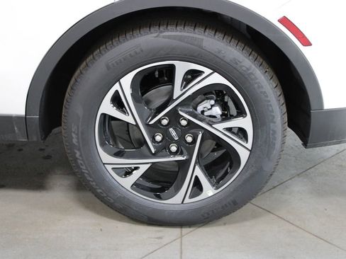 New 2026 Lincoln Nautilus Premier image 17