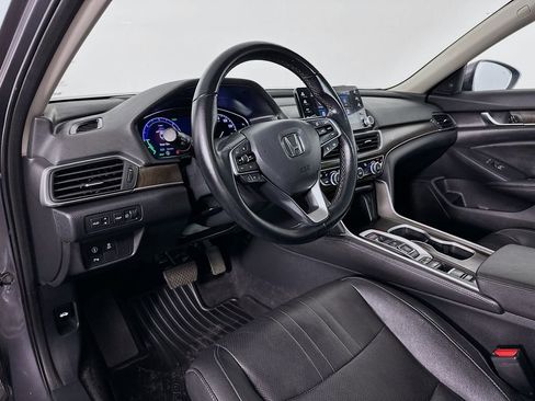 Used 2019 Honda Accord Touring image 10