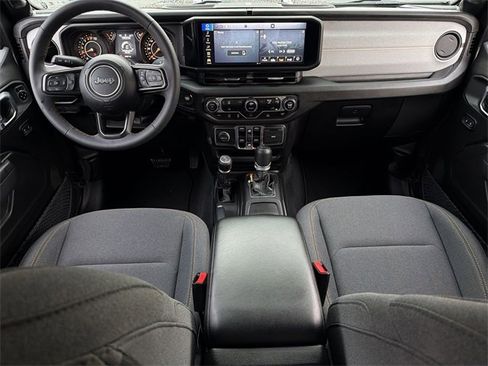 Used 2024 Jeep Gladiator Sport image 19