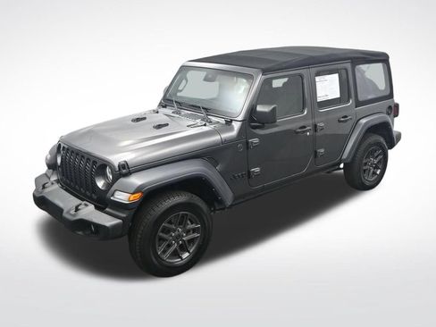 Used 2024 Jeep Wrangler Unlimited Sport AWD/4WD image 30