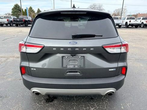 Used 2020 Ford Escape SE image 6