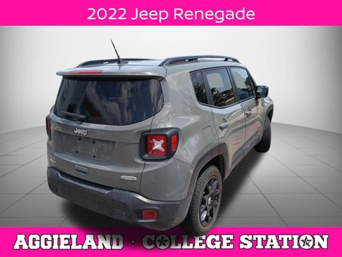 Used 2022 Jeep Renegade Latitude w/ Convenience Group AWD/4WD image 2