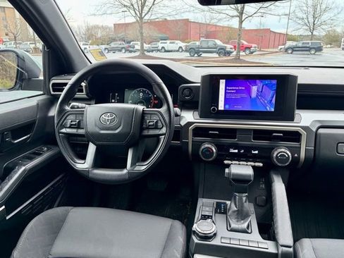 Used 2025 Toyota Tacoma SR5 image 19