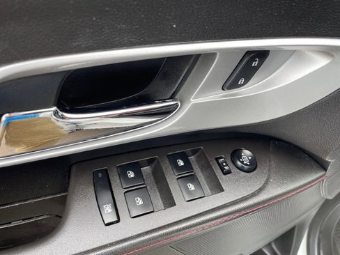 Used 2015 Chevrolet Equinox LTZ image 10