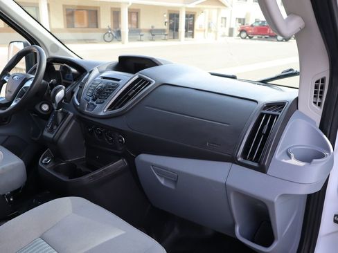 Used 2017 Ford Transit 350 XLT image 17