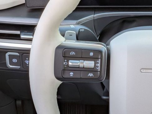 New 2026 Hyundai Santa Fe SE image 17