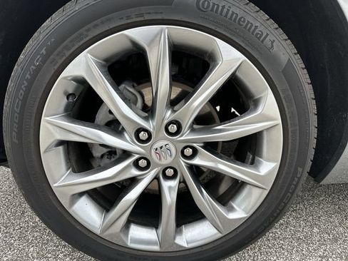 Certified 2025 Buick Encore GX Avenir w/ Avenir Technology Package AWD/4WD image 21