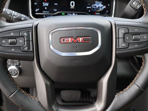 Used 2025 GMC Sierra 3500 AT4 w/ AT4 Premium Plus Package AWD/4WD image 22