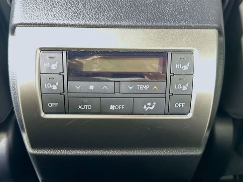 Used 2023 Lexus GX 460 Premium w/ Premium Package image 32